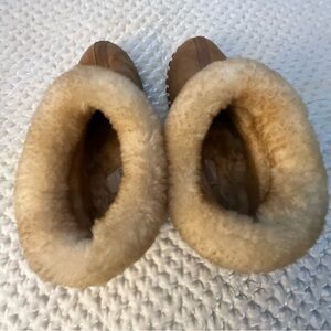 Cozy Shearling-Lined Boots, Women’s size 10- Good condition